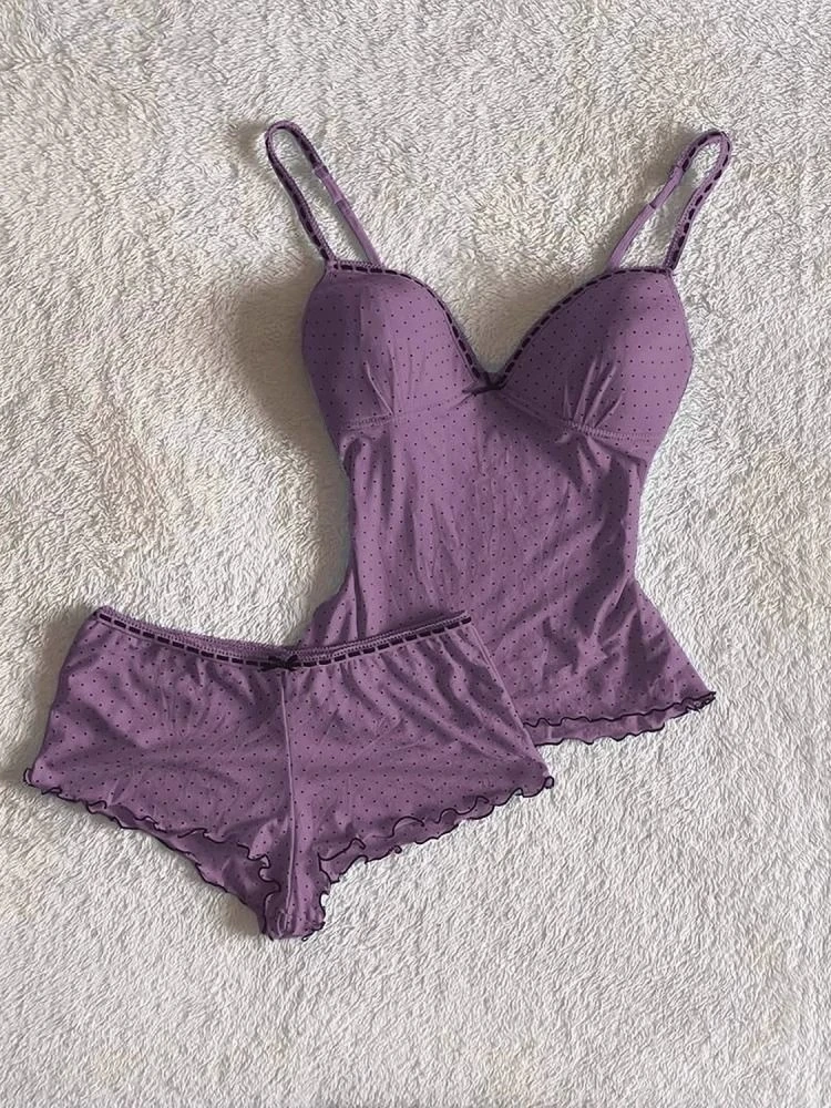 

Женский пижамный комплект в горошек из 2 предметов: майка на тонких бретельках + шорты, приталенная милая нежная домашняя одежда на весну и лето