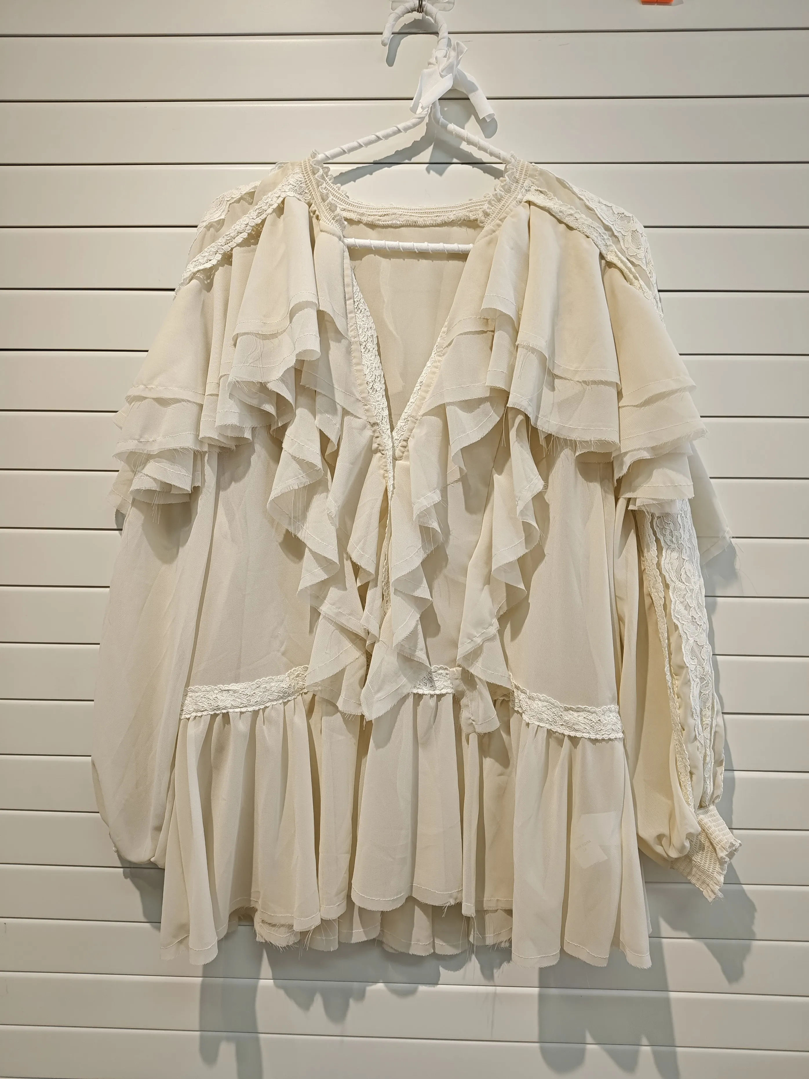 

2025 праздничный стиль, осенние женские богемные блузки-рубашки, бежевые многослойные кружевные рубашки с v-образным вырезом и длинными рукавами в стиле ретро, топы