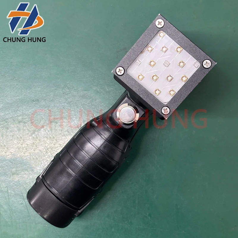 مصباح معالجة بالأشعة فوق البنفسجية LED محمول قابل لإعادة الشحن مناسب لمصباح الأشعة فوق البنفسجية للكشف عن عيوب طلاء السيارات الذرية