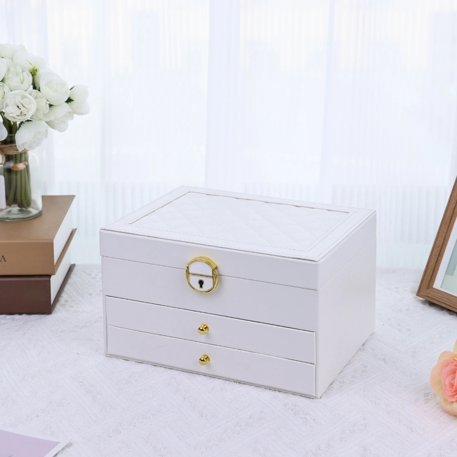Three-Layer Jewelry Box PU Leather Hard-Shell Jewelry Case crystalQuilted Pull-out Drawers