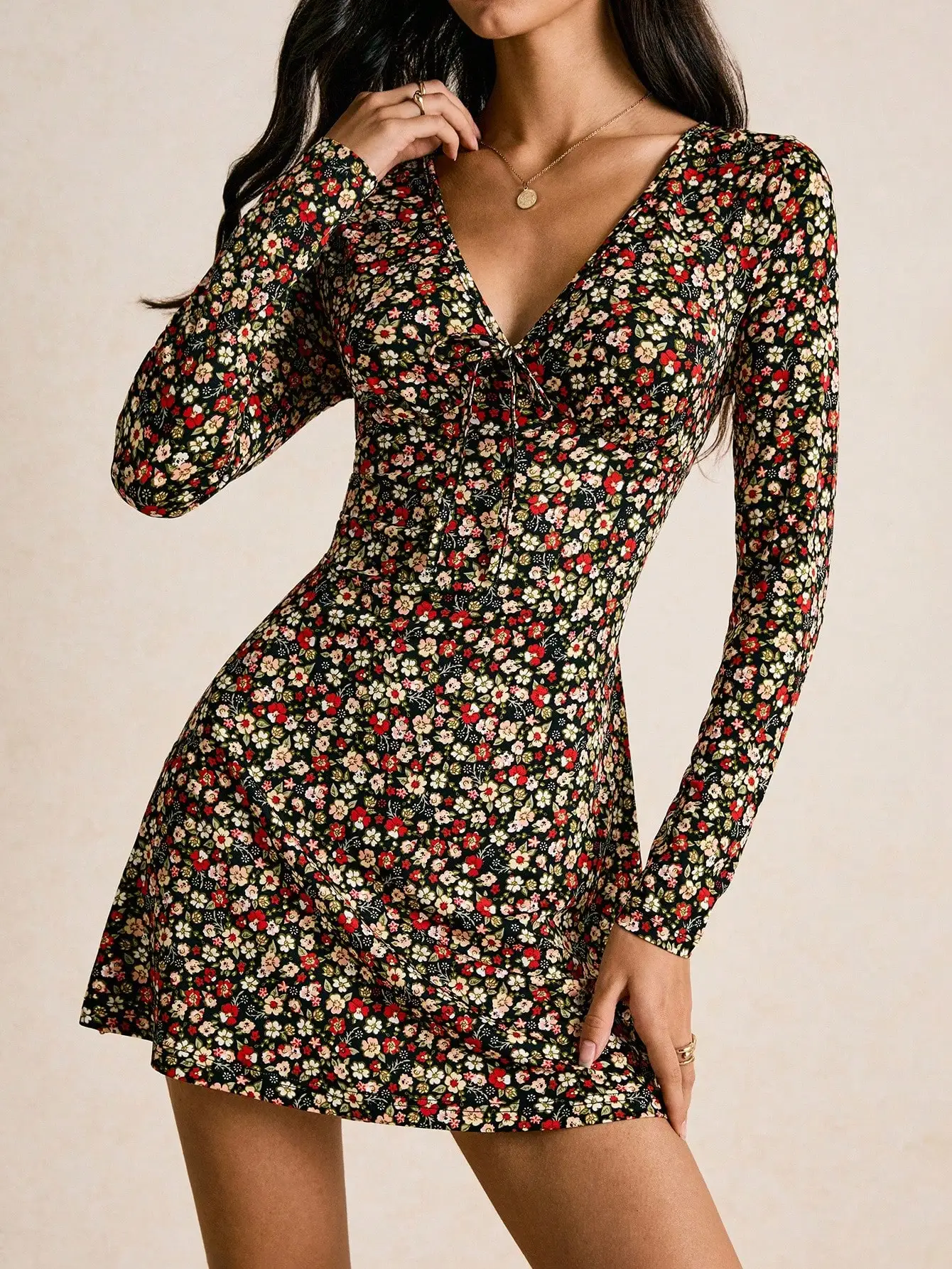 Autumn and winter fashion new V-neck full body floral slim fit long sleeved dress