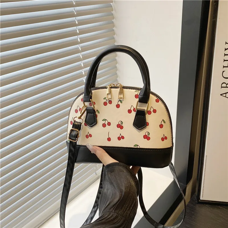 우아한 벚꽃 숄더백 2025 신상 여성용, 귀여운 베개 크로스백, 모든 경우에 어울리는 패셔너블한 언더암백