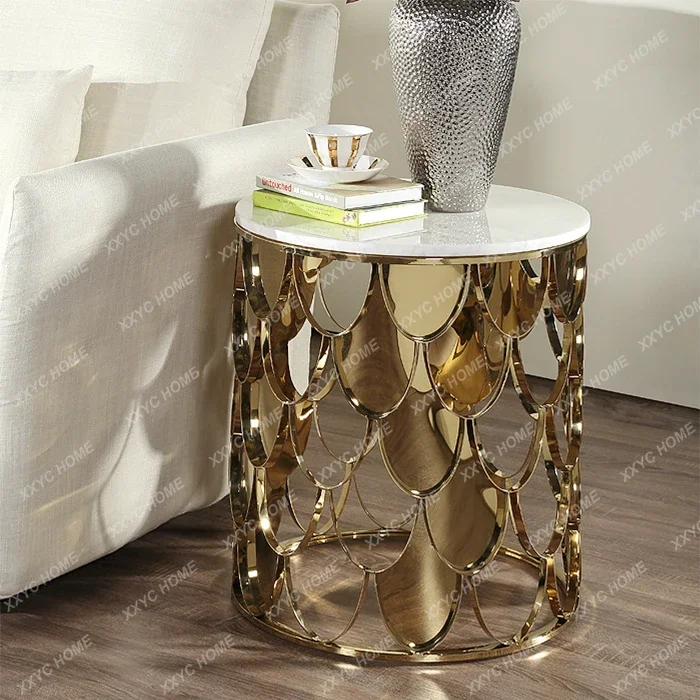 Poisson de luxe léger, table basse en écailles, table d'appoint pour canapé.