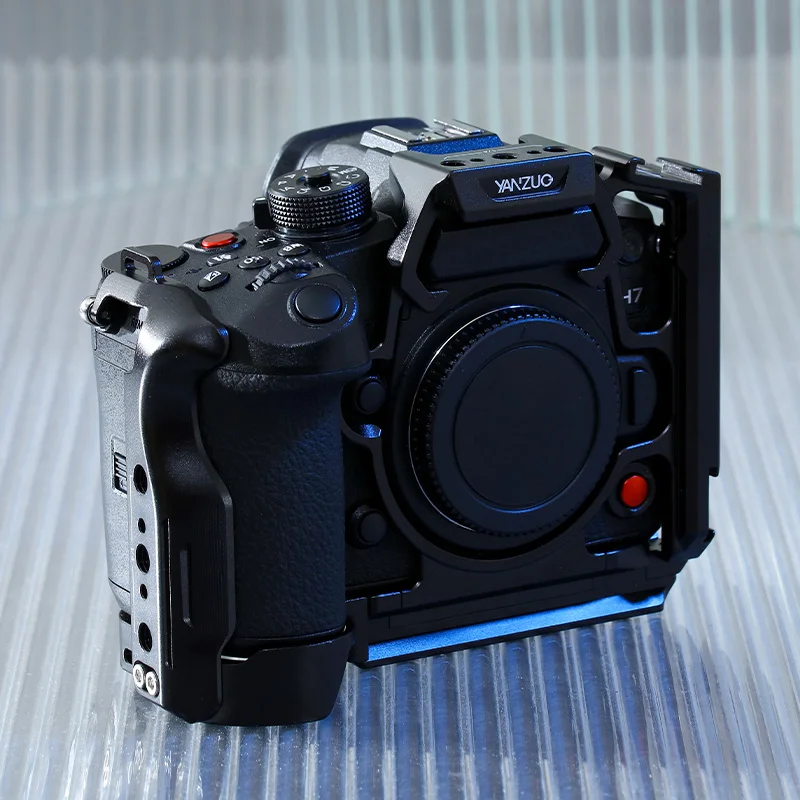 Camera Cage for Panasonic GH6 GH7 Metal Expansion Protective Frame Modular Video Stabilizer Horizontal Vertical Shooting