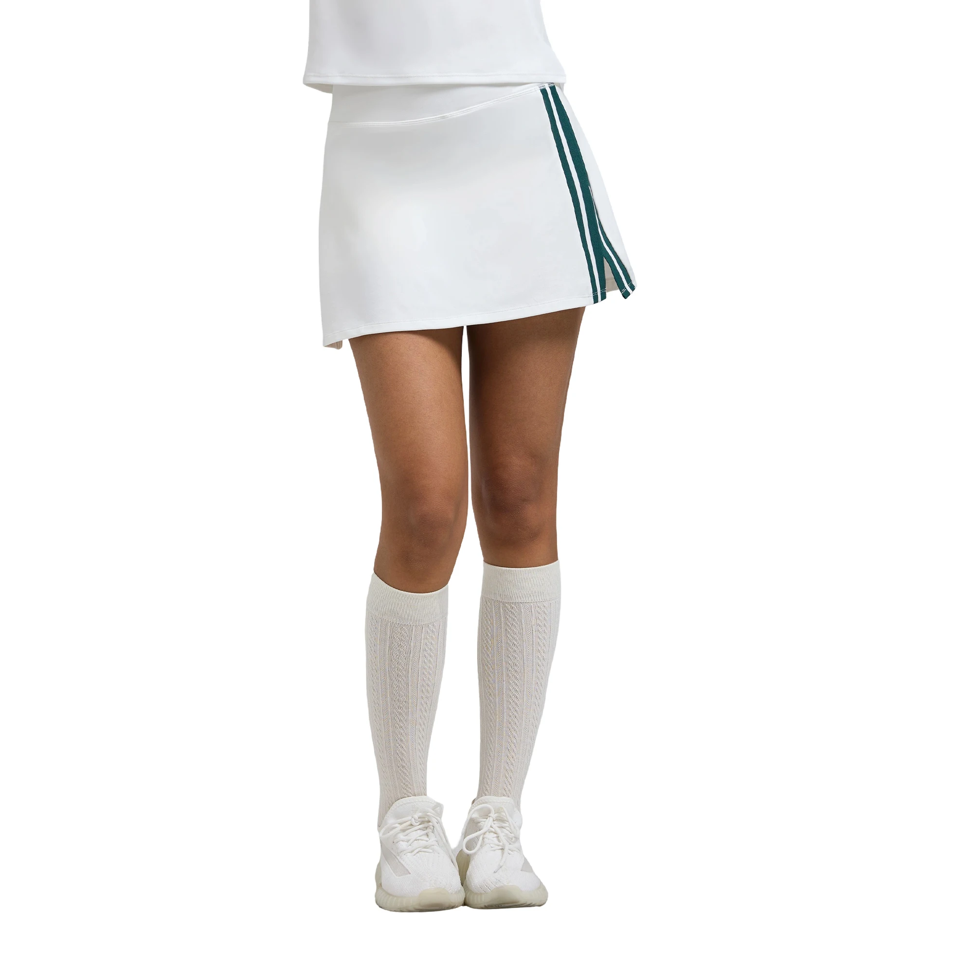 SaltumSports - FlexEase 2.0 Side Slit Skirt Designed with high-performance fabric Premium Fabric Built-in Shorts Invisible pocke