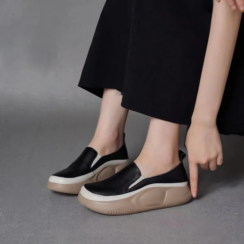 2023 Spring Autumn New Colored Round Head Fashion Leather Shoes for Women Wearing Comfortable Thick Sole Shoes on The Outside