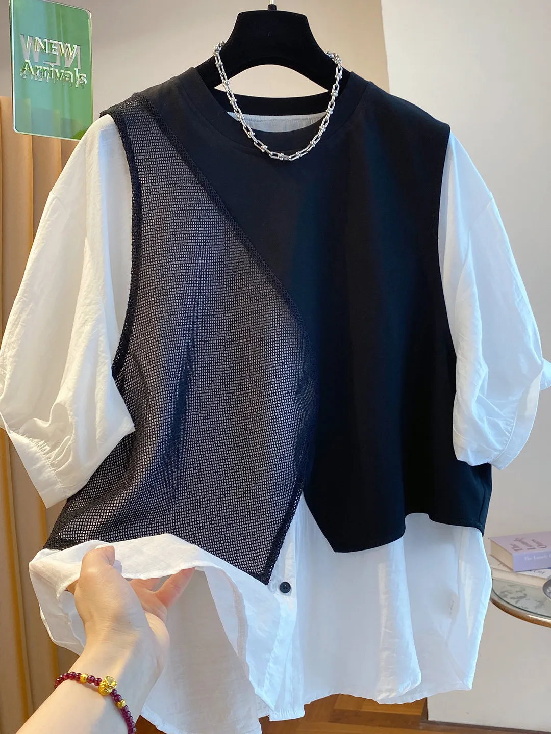 

Women's Loose Fit Hollow out Short Sleeve Shirt Design Summer 2026 New Style Casual Comfortable Breathable round Neck Top