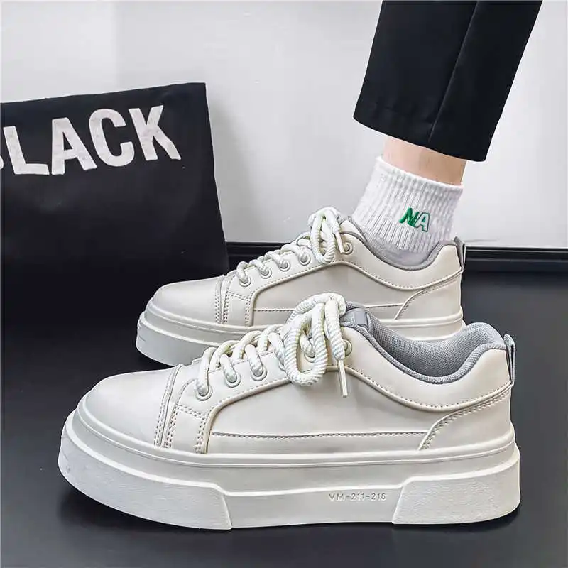 

Platformed PU Leather Mens Big Size Sneakers Skateboarding Athletic Shoes Cheap Boots Sports High-level Classical Wide Foot