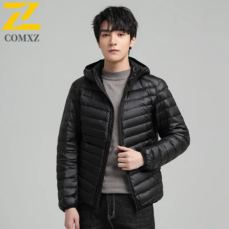 Winter New Puffer Jacket Men 2025 Leisure Hooded Travel Thickening White Duck Down Coat Short Style Versatile Lightweight Parkas
