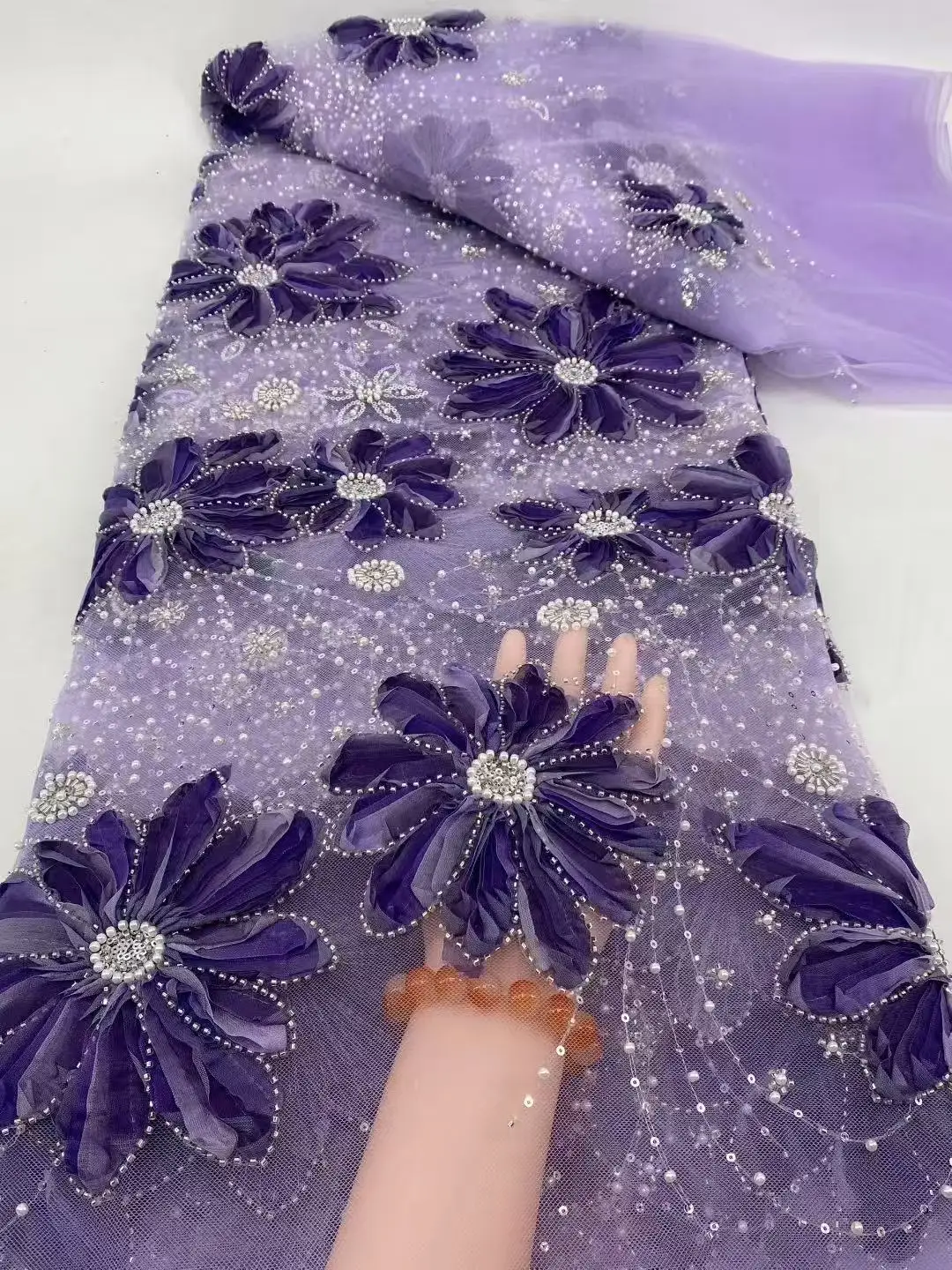 Latest African Beaded Lace Fabric Embroidery French Mesh Sequins Lace Fabric Nigerian Tulle Lace for Party Material