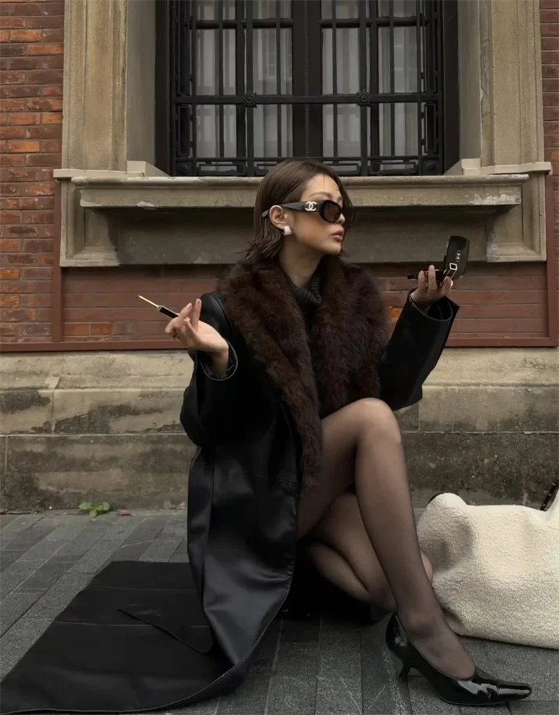 Women's Coat 2025 Autumn New Black Long-Sleeve Faux Fur Collar Detachable Leather Trench Coat Stylish and Fashionable