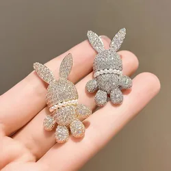 Imitation Pearl Lovely Rabbit Brooches Pins for Women Fashion Shiny Zircon Cartoon Stereo Bunny Animal Badge New Year Jewelry