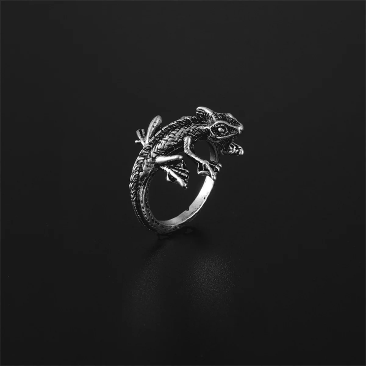 INS Gothic Punk Lizard Rings For Women Men Vintage Ancient Silver Color Spider Dragon Monkey Tiger Owl Animal Ring Cool Jewelry