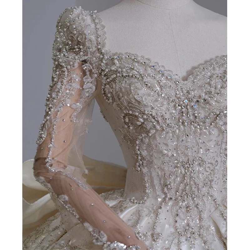 Luxury Wedding Dresses 2025 Full Sleeve Classic Satin Sweetheart Wedding Party Dress With Brush Train Customized Ball Gown