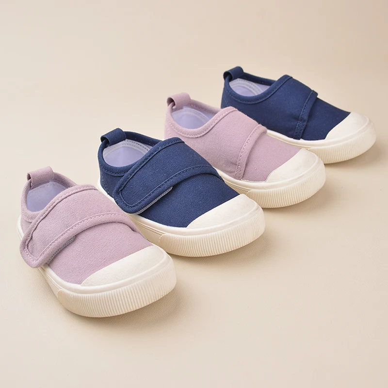 Good Quality Outdoor Running Flats Canvas for Children Beautiful Outdoor School Shoes for Girls EK9S33/40/42
