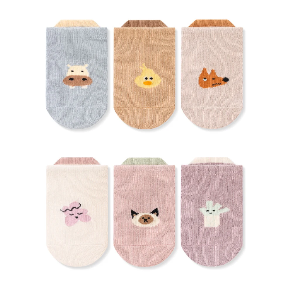 6 pairs of boys and girls' anti slip socks with cute cartoon animal patterns, comfortable and breathable baby floor socks