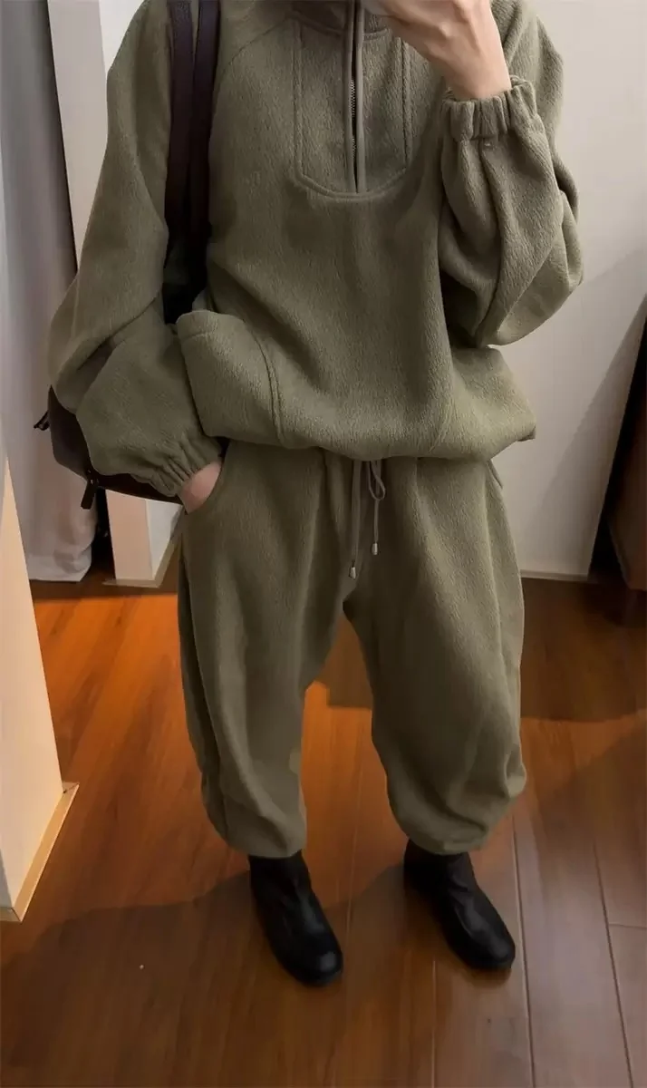 طقم سترة دافئة عالية الجودة من PREON وسراويل رياضية كاجوال من الشركة المصنعة الصينية المريحة Ethereal Ele