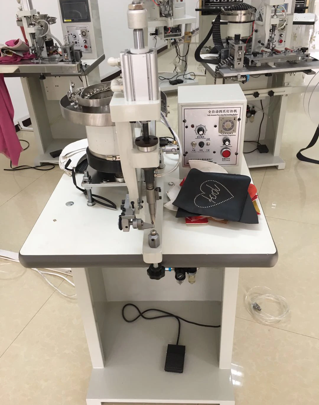 Automatic Embroidery Nail Drill Press Pearl Setting Machine Rhinestone Attach Garment Machine