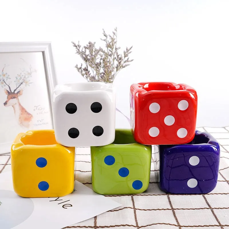 European Dice Ashtray Personalized And Creative Dice Ceramic Ashtray Fashionable Home Decoration Ornament Desk Accessories Gift