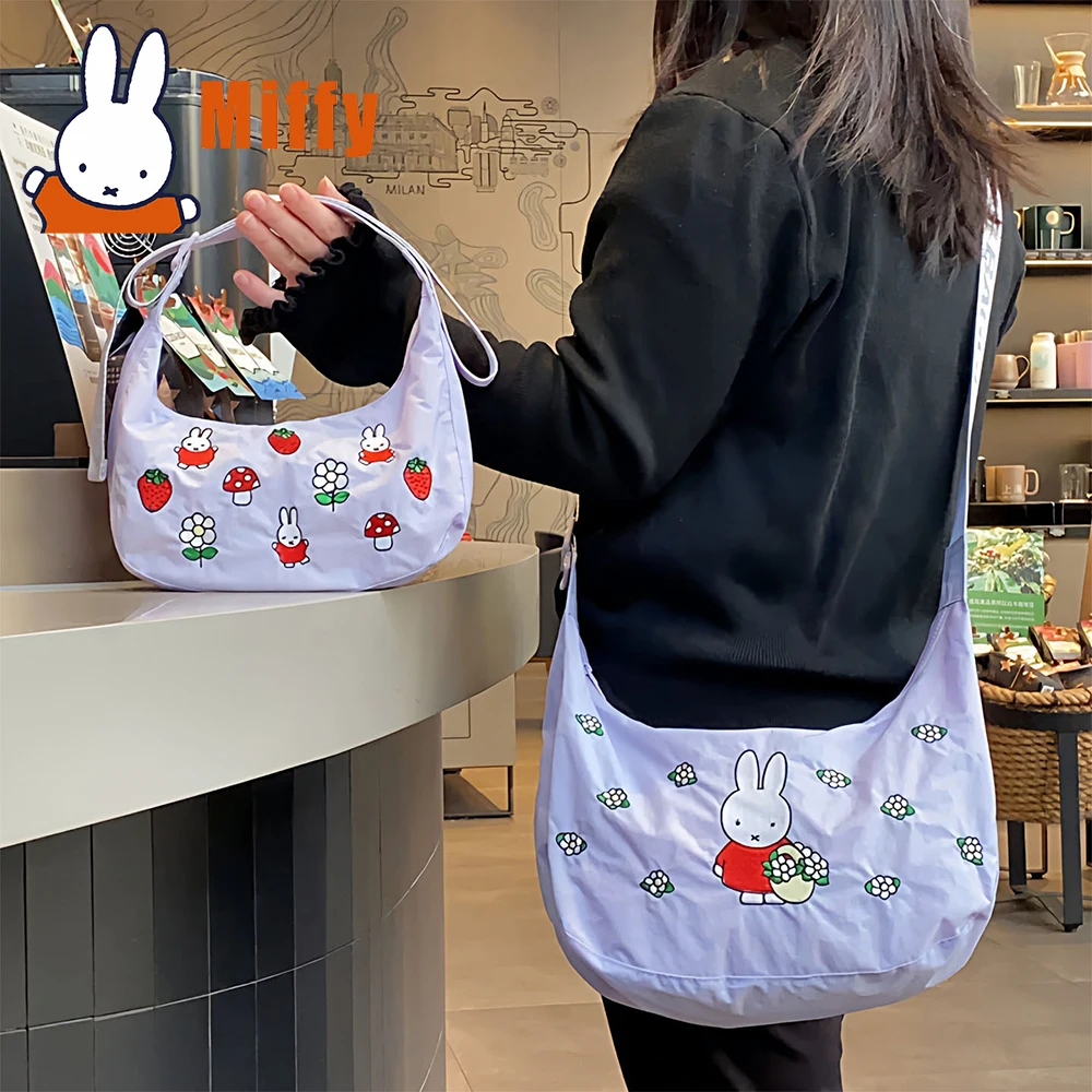 

Милая сумка через плечо Miffy с вышивкой клубники, грибов и ромашек, легкая сумка-кроссбоди для повседневного использования, подарок для девочки