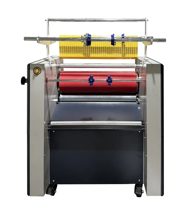 SWFM720A 690mm Paper Width Foil Laminator With Rewinding Function With Factory Price for UV Printing Paper and Leather