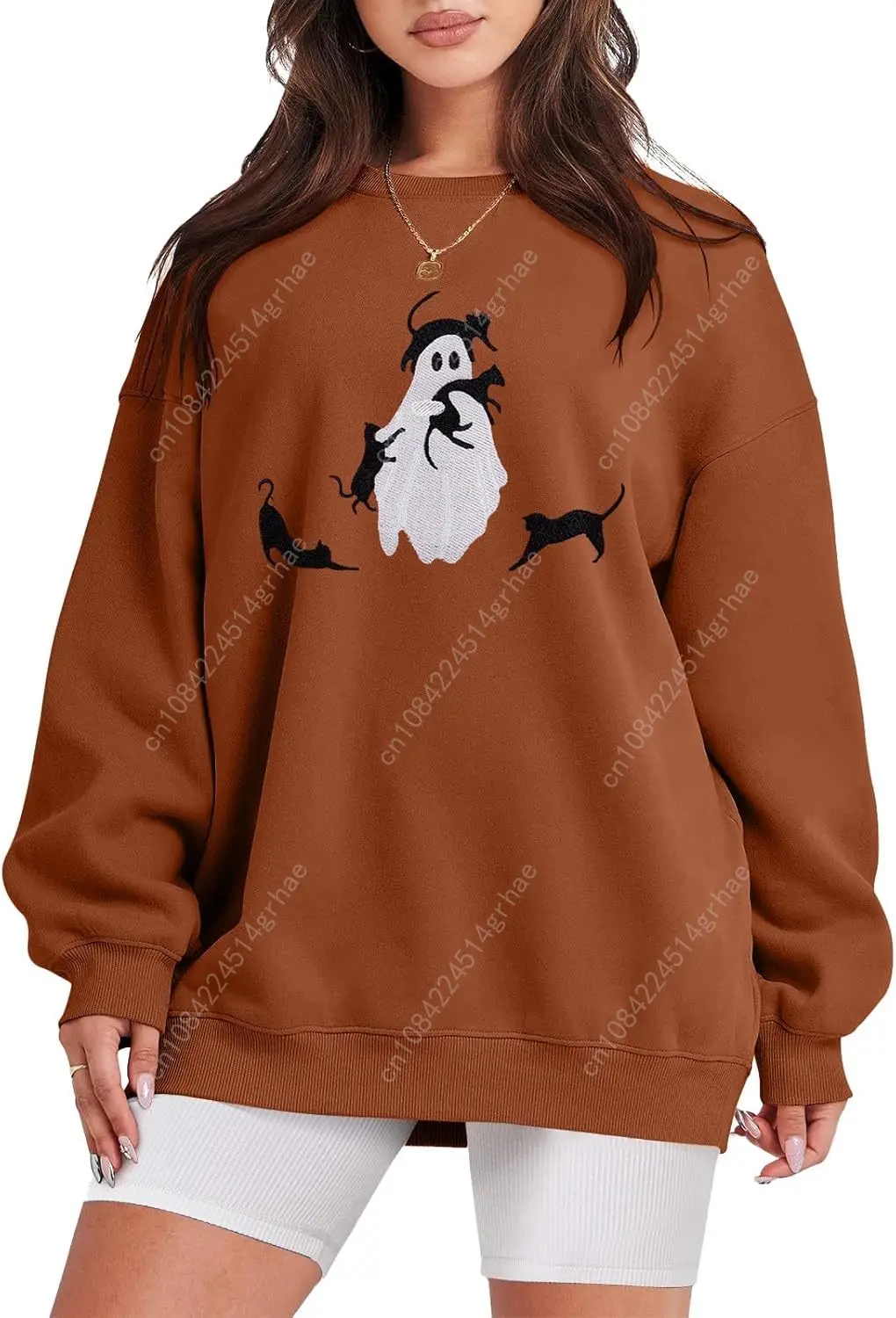 ハロウィン スプーキーシーズン スウェットシャツ レディース：オーバーサイズ ブラックキャット ゴースト スウェットシャツ 秋 刺繍入り プルオーバー トップス