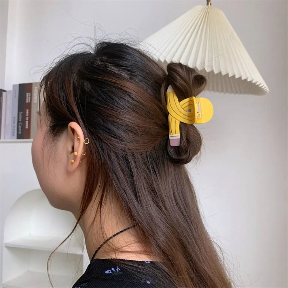 Funny Y2k Pencil Shape Hair Claw Cross Korean Style Acetate Claw Clip Ponytail Holder Headdress Pen Shark Clip Outdoor