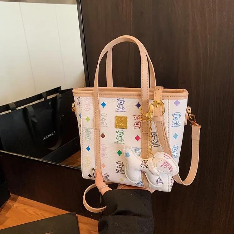 2025 خريف جديد 191 ضوء فاخر الكتف حقيبة ساعي عالية الملمس ركاب حقيبة نسائية موضة المحمولة حقيبة مربعة صغيرة