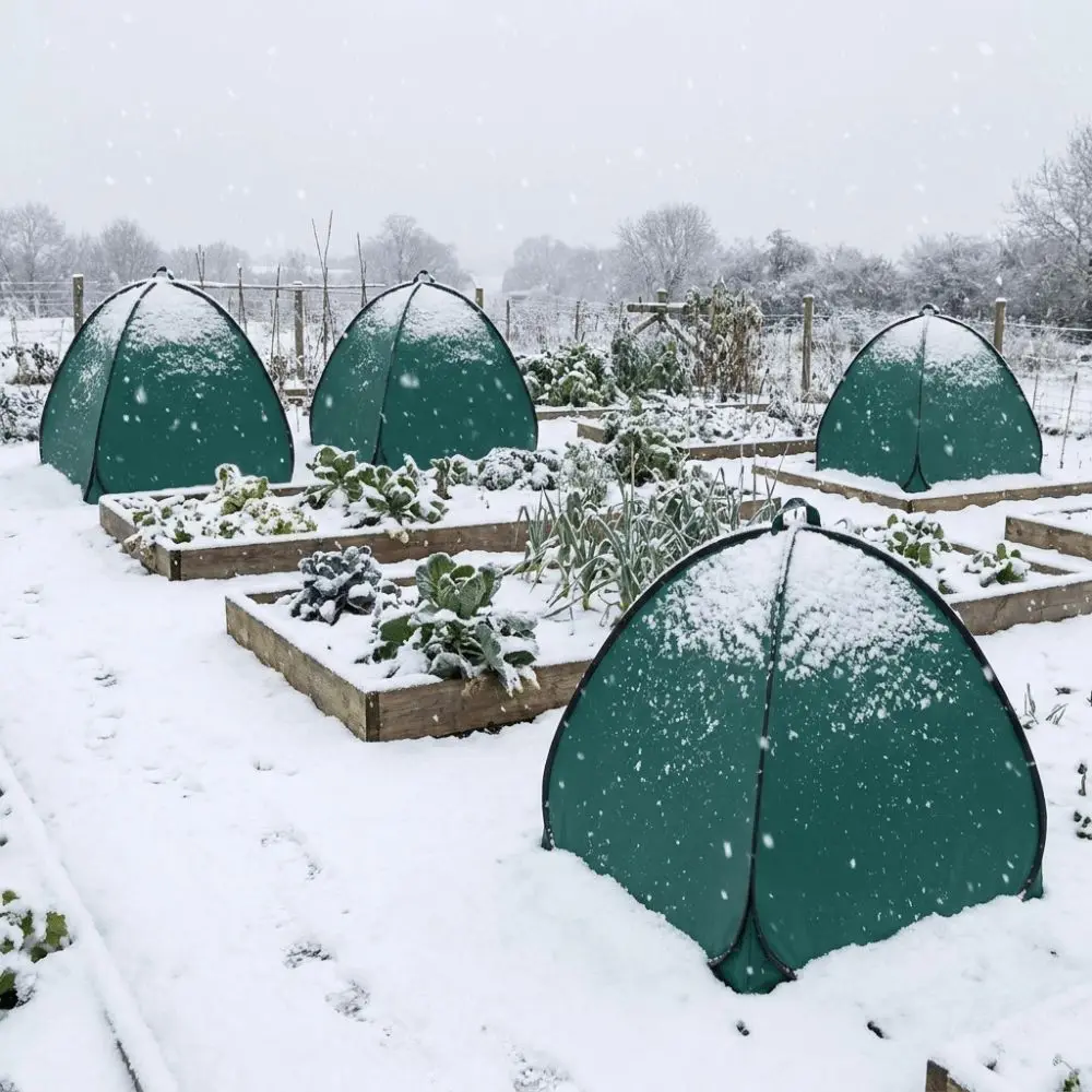 Folding Winter Plant Cover Non Woven Snow Prevention Plant Protection Cover with Handle Windproof Frost Protection Tent Garden