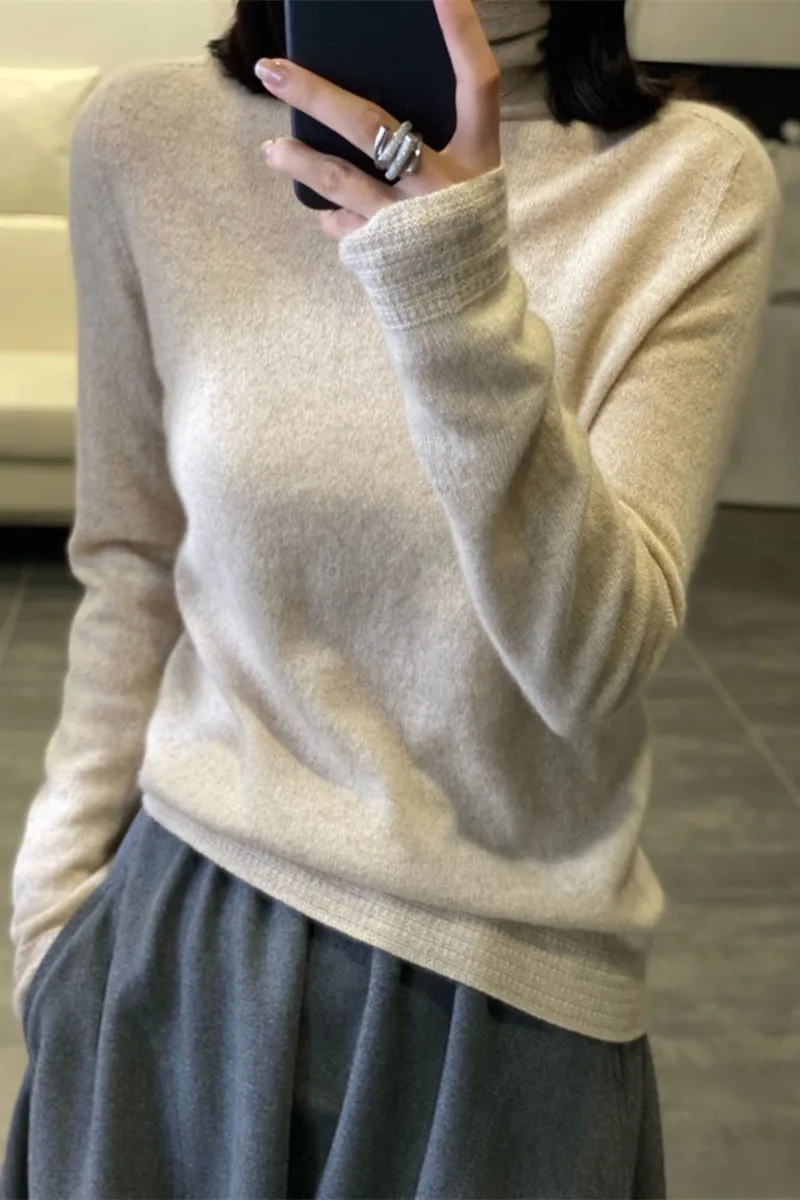 

Осенне-зимний новый женский вязаный шерстяной свитер с высоким воротником, свободного кроя, в стиле ретро, больших размеров, с воротником-хомутом, универсальный, стройнящий, базовый.