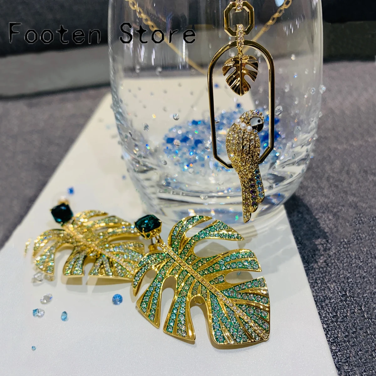 

2025 New Trend Fine Jewelry Sets Charm Green Leaf Red Flower Crystal Fashion Necklaces Bracelet Earrings for Women Romantic Gift