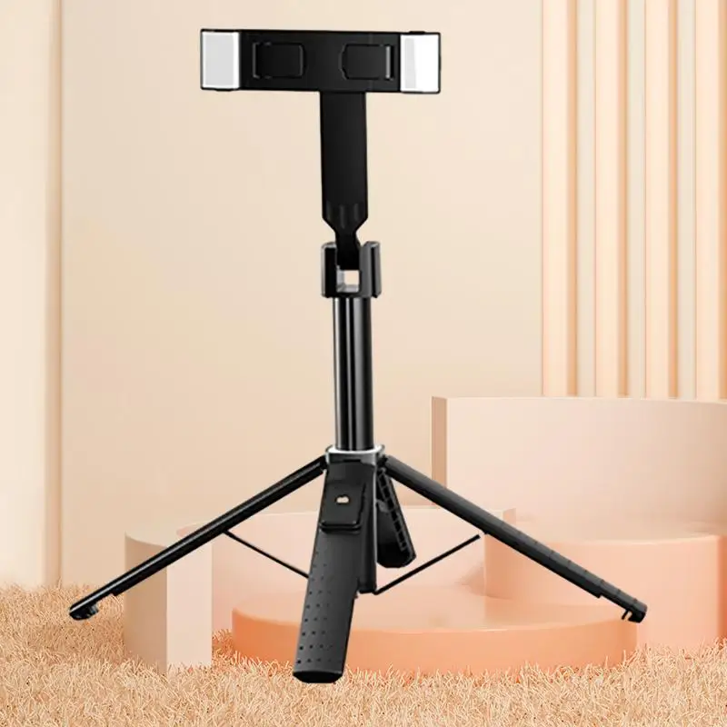 

Experience Ultimate Live Streaming with Four Legged Tripod and Dual Fill Light - Your Perfect Companion for Flawless Broadcasts