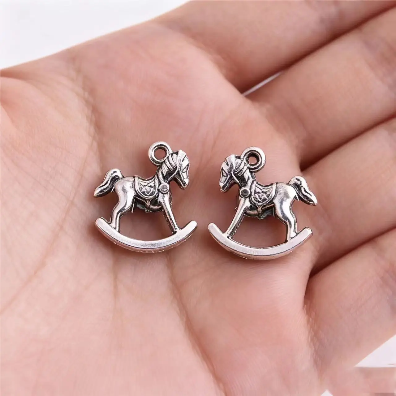 10Pcs Charms Toys Trojans Horse 14x15mm Antique Silver Color Plated Pendants Making DIY Handmade Tibetan Silver Color Jewelry
