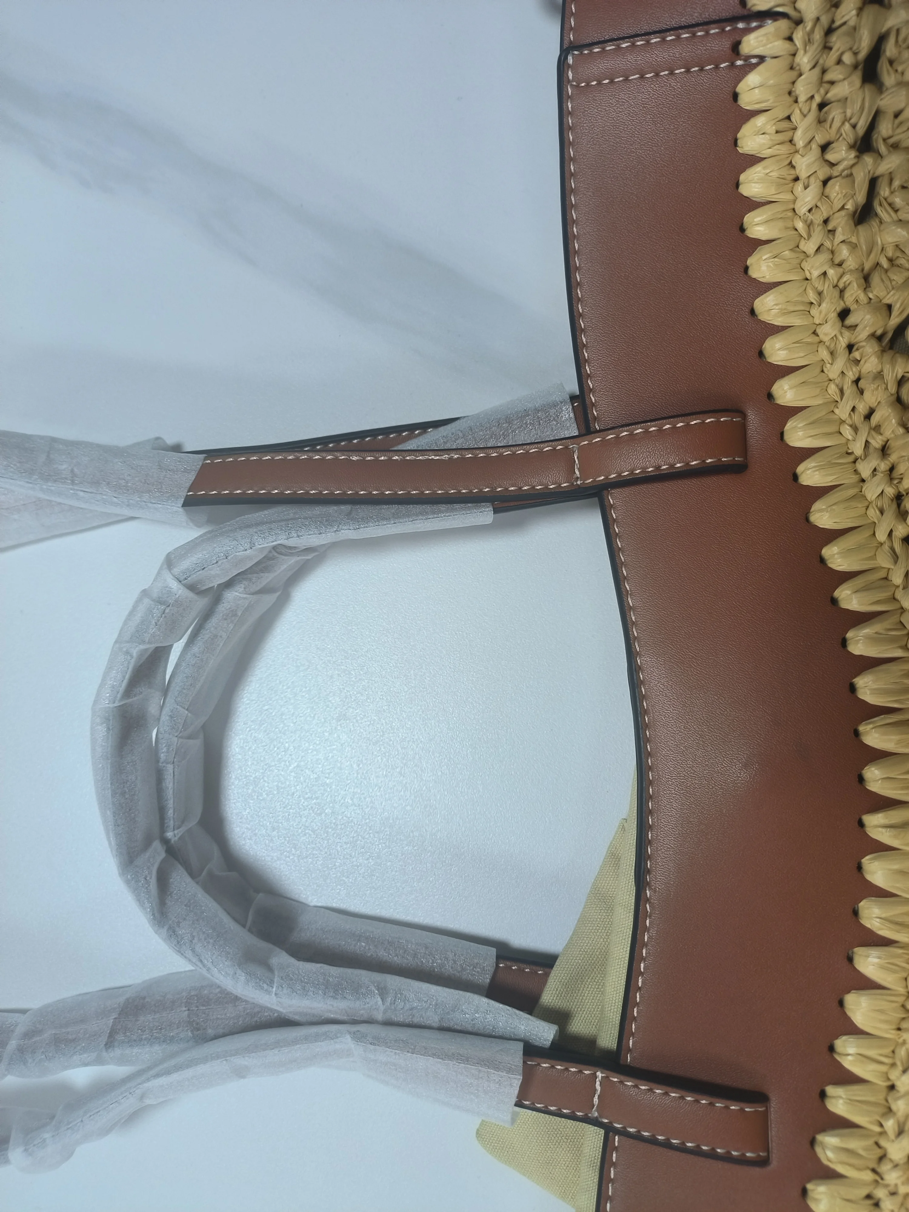 Marke Hohl Woven Strand Tasche Nische Mode Schulter Unterarm Tasche Große Kapazität High-end-Nähte Tote Tasche frauen eimer Tasche – Detail 7
