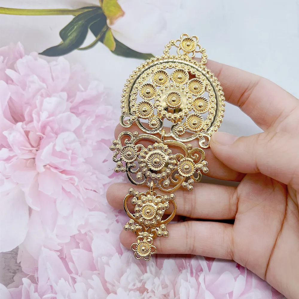 Shining Bohemia Brooch For Delicate Woman Retro Gold Silver Color Flower Metal Pin Bridal Jewelry Ethnic Wedding Gift