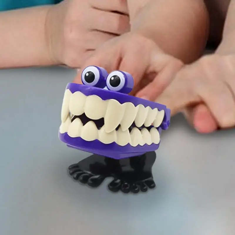 1Pcs Novelty Funny Walking Tooth Shape Mini Clockwork Jumping Teeth Toys Parent-child Interaction Decompressions Children Gift