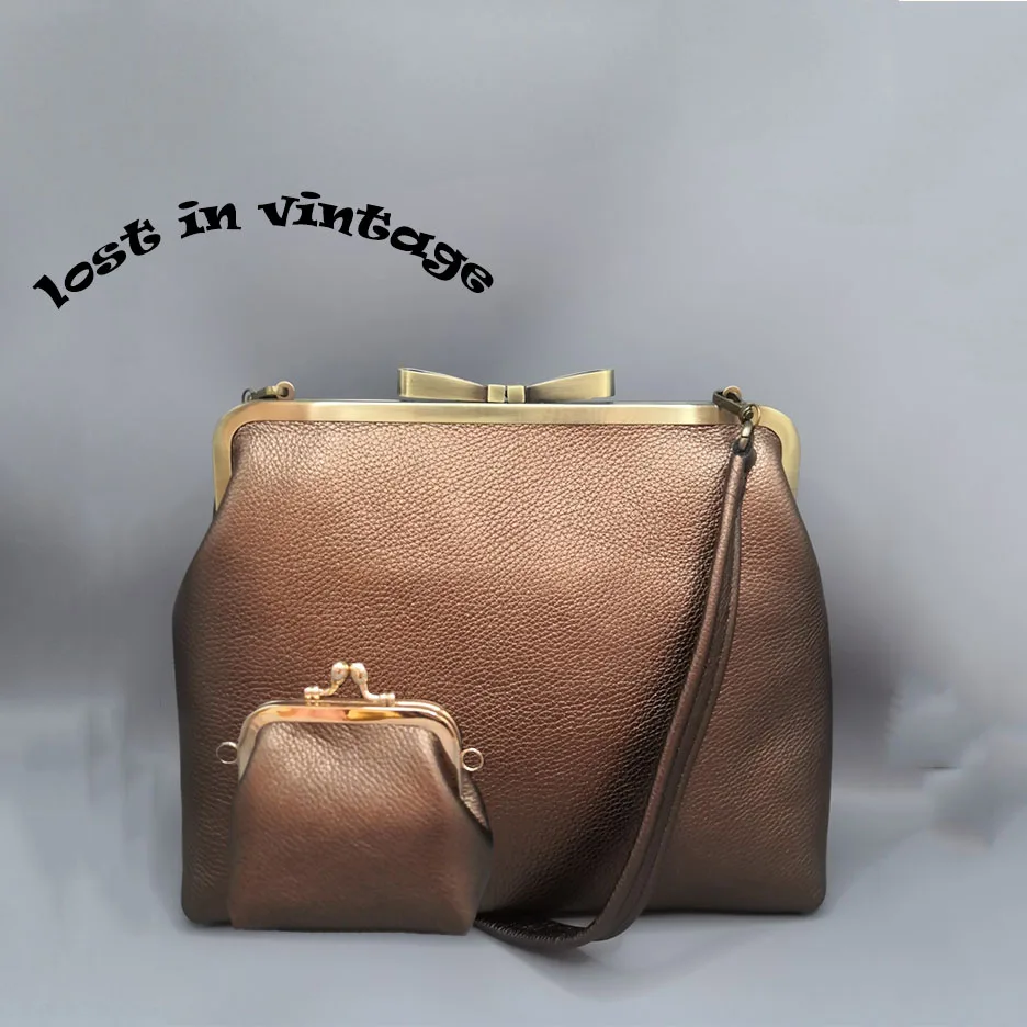 

Lost In Vintage Skin Surface Слегка эко-кожа Сумки Kiss Lock Антикварный бант на нижней части с небольшим кошельком Вечерний клатч