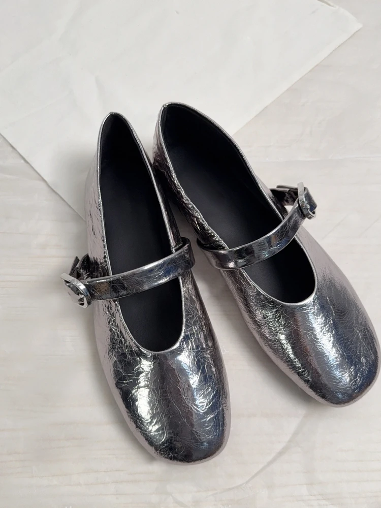 comfortable-silver-ballet-flat-shoes-women's-soft-bottom-grandma-shoe-one-strap-mary-jane-single-shoes-casual-style-round-toe