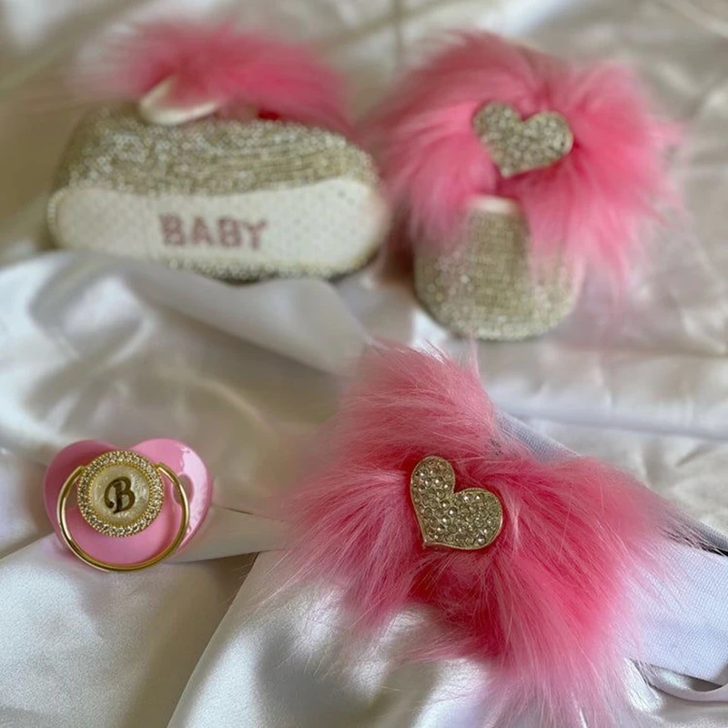 

Dollbling Luxury Faux Fur Feather Bowknot Beautiful Baby Shower Newborn Booties 1st pair Diamond Wings Shoes and Headband Set