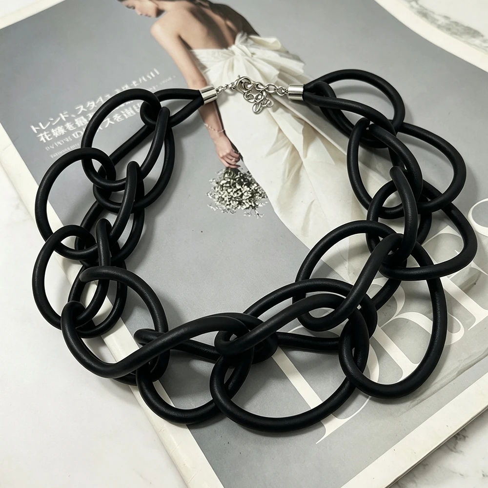 UKEBAY Neue Choker-Halskette für Damen, handgefertigtes Design, luxuriöse Pulloverkette, Gummi-Schmuck für Party, Gothic-Ethno-Halsketten – Detail 2