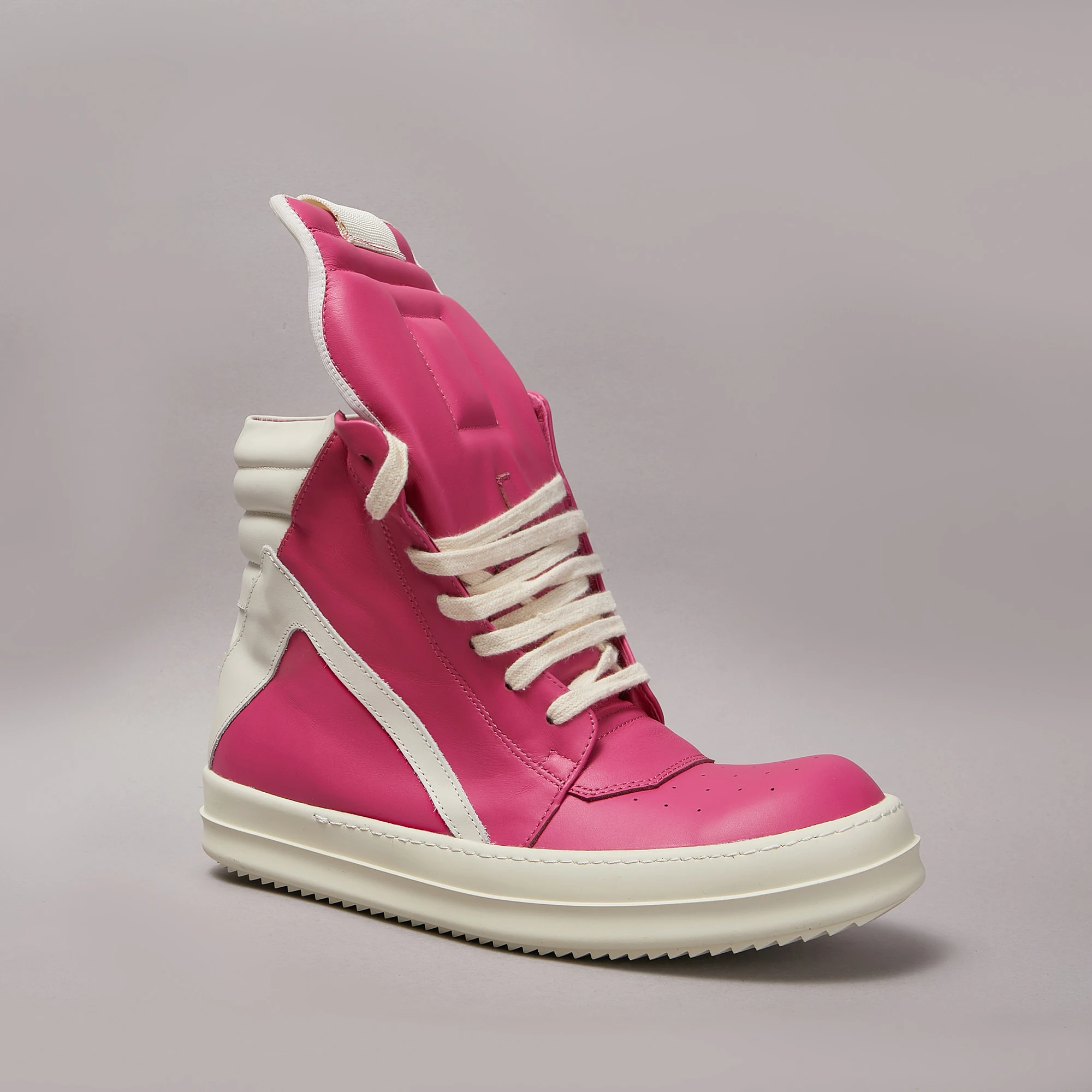 

Bright Pink Cowhide Inverted Triangle Casual Shoes High-Quality Sports Men's And Women's Fashionable New Styles Boots