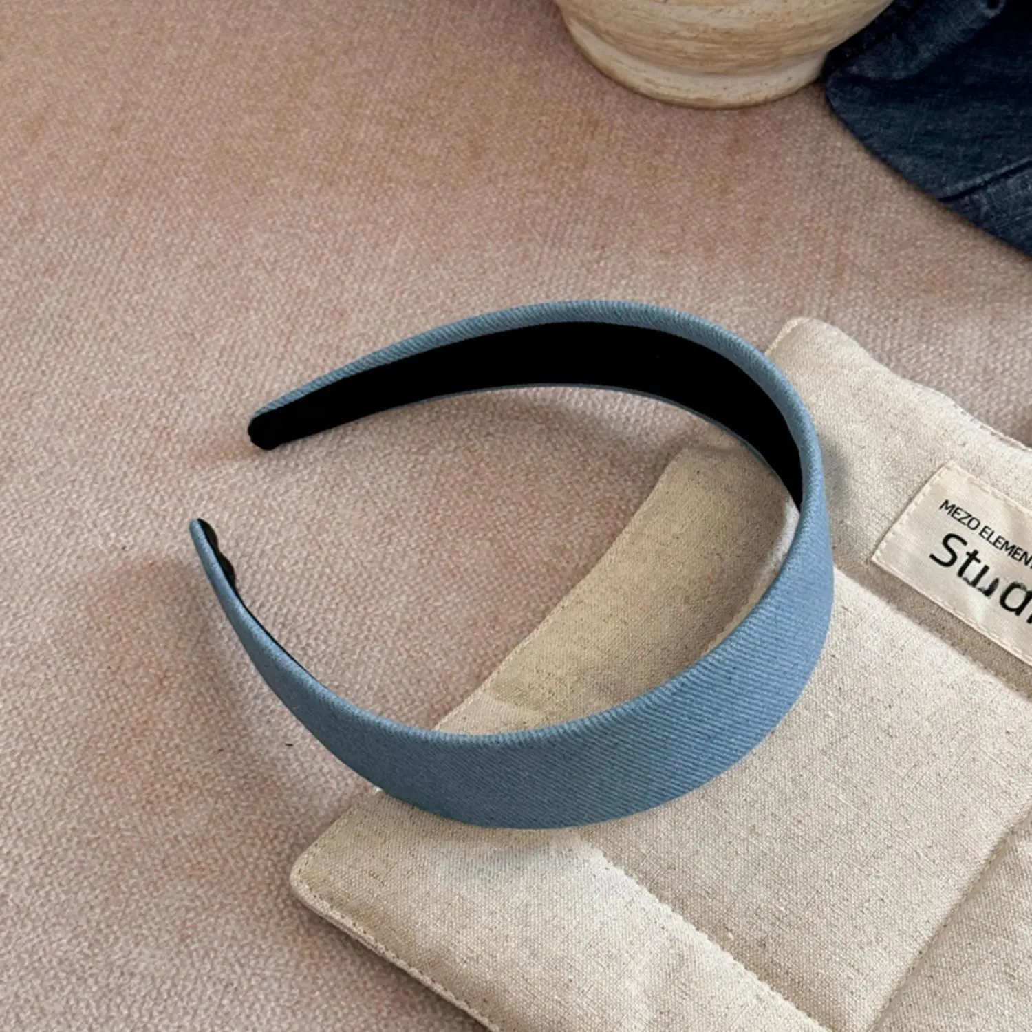 عصابة رأس من قماش الدنيم بحافة واسعة بلون سادة للنساء، عصابة شعر بمزاجية، إكسسوارات شعر عصرية للفتيات