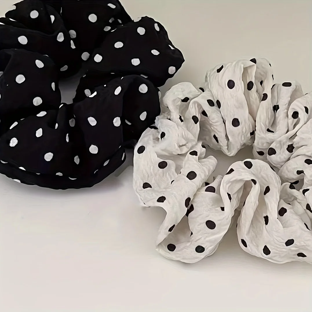 2 Buah Ikat Rambut Scrunchies Polka Dot Hitam & Krem - Aksesori Rambut Elastis Minimalis Retro