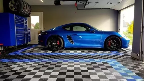 Modular Colorful Vinyl Flooring European Indoor Garage Floor Interlocking Car Wash Room Plastic Tile