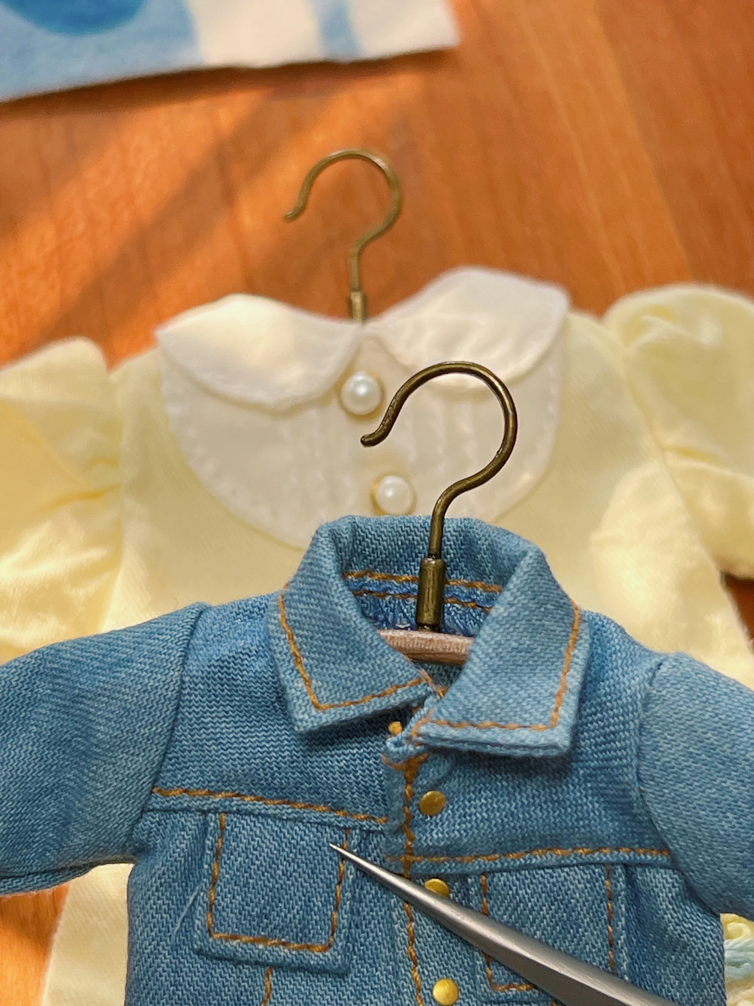 1/6 poppenhuis model meubelaccessoires minimodel Massief houten meubelen miniatuur kleerhanger