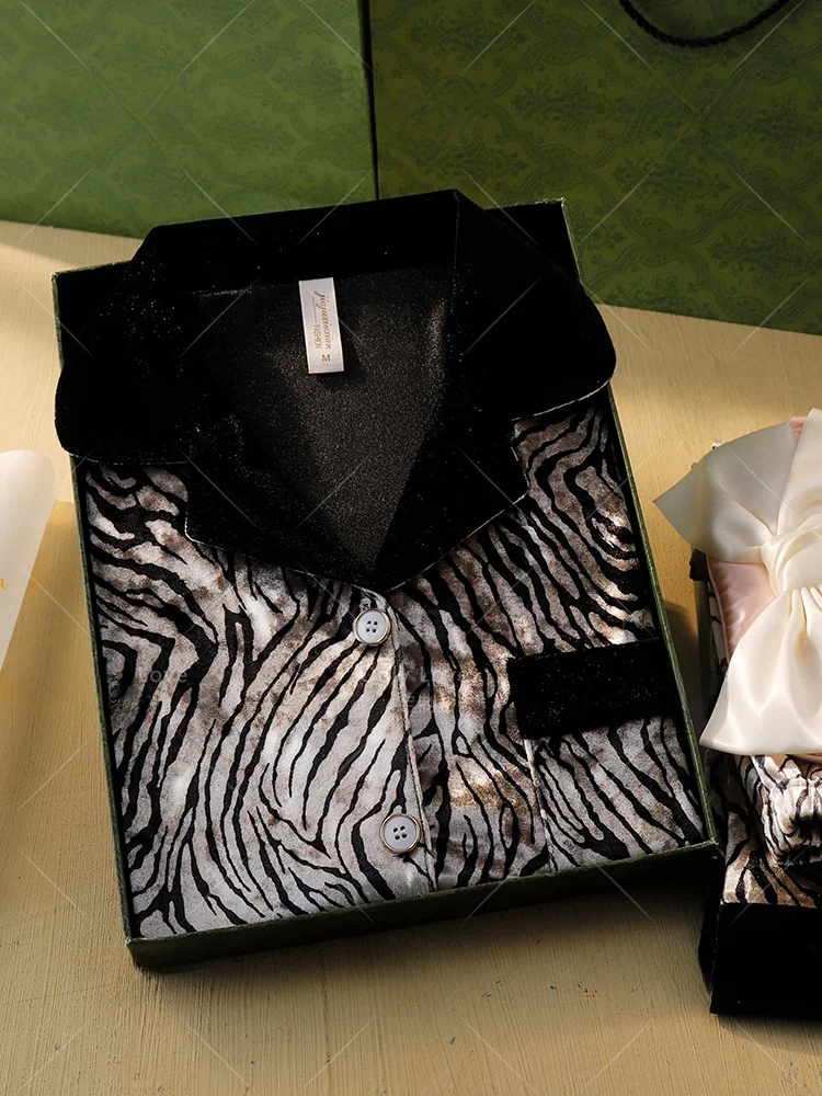 ensemble-de-vetements-en-velours-imprime-leopard-pour-femmes-boite-cadeau-d'automne-et-d'hiver-pantalon-long-et-pratique-a-col-haut-dstring