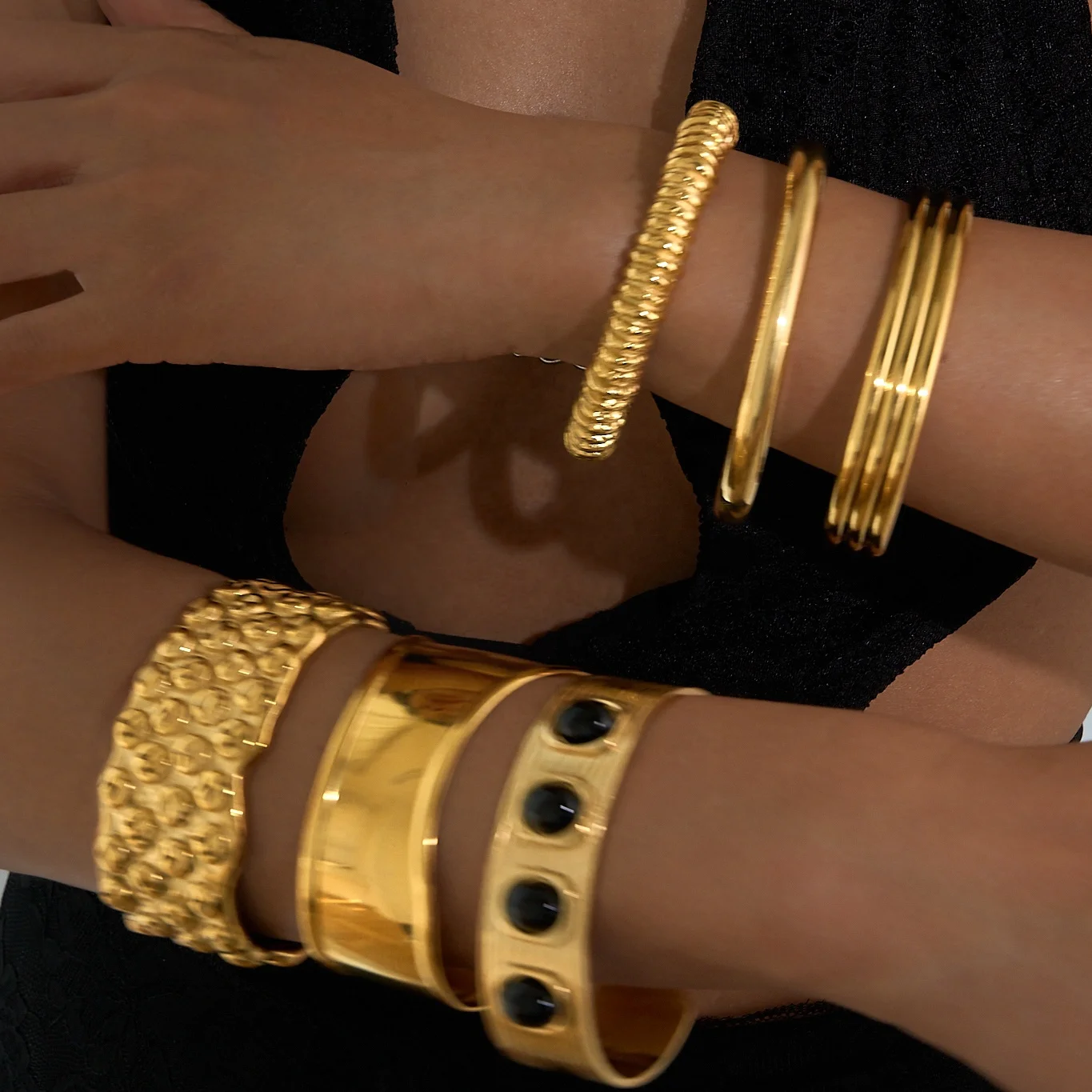 

DASEIN New Stainless Steel Irregular Hippie Hammer Face Cuff Bracelet 18k Gold Plated Trendy Anti Fashion Dancer Lady Jewelry