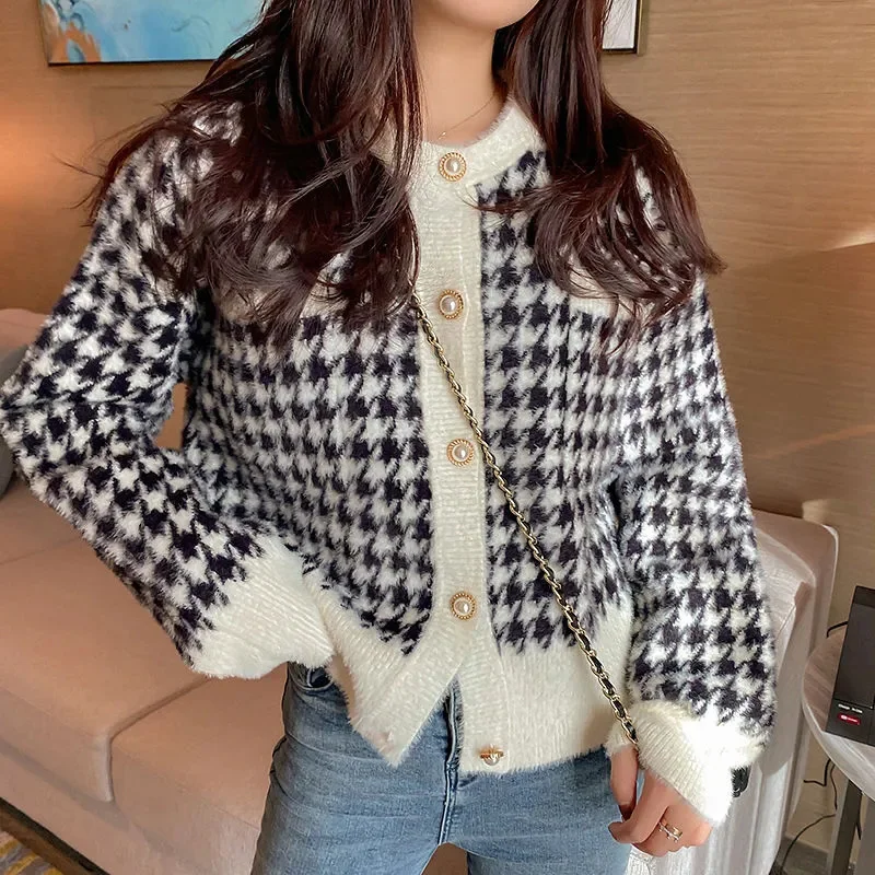 GIDYQ Plaid Knitted Cardigan Women Sweet Single Breasted Pearl Button Imitation Mink Student Short Sweater Fashion Casual Coat