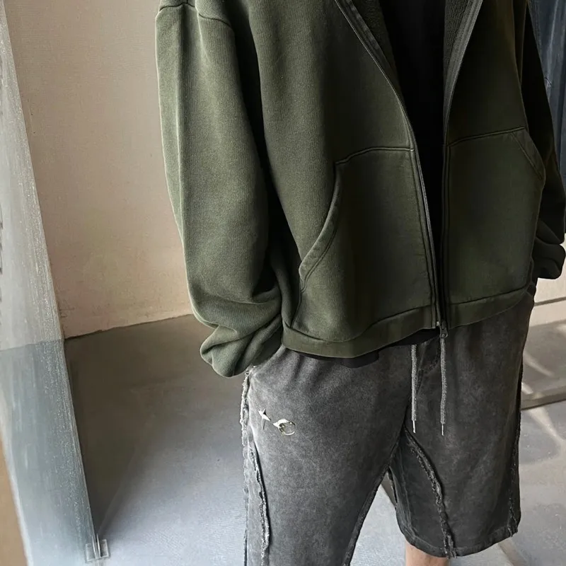 Thug Club 2026 New American-Style Metal Star & Moon Washed Vintage Loose-Fit Summer Shorts for Men
