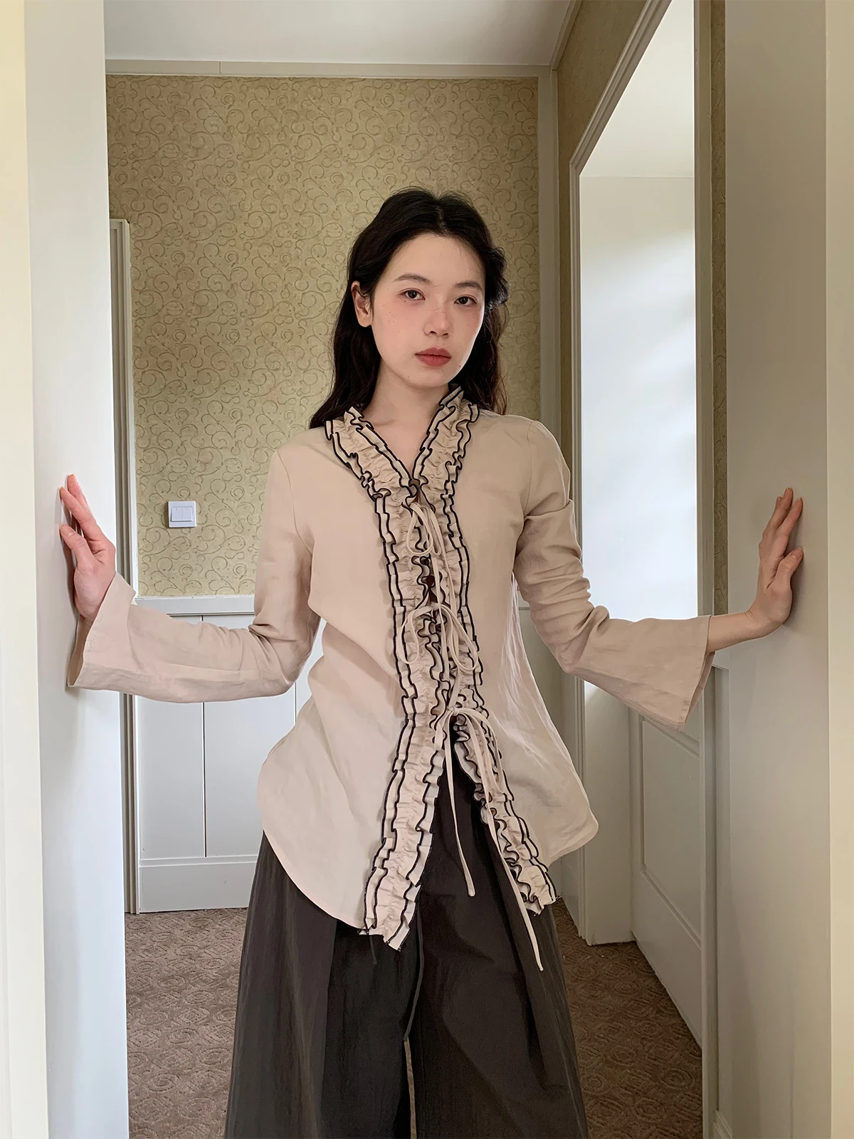 

Dorydory Color Blo Long Sve Slim Fit irt Jaet Luxury Youthful Faionable Inner Wear Wooden Trim Belted